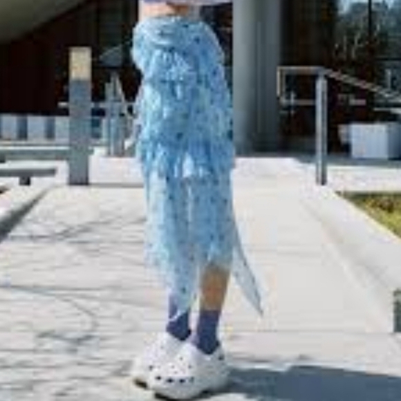 Urban Outfitters Boho Fairycore Blue Ditsy Floral Ruffle Asymmetrical Midi Skirt - Picture 5 of 14